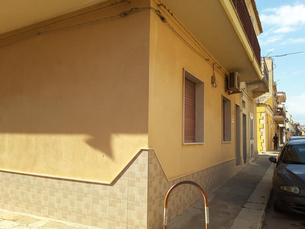 圣克罗切卡梅里纳La Casa Di Salvi公寓 外观 照片